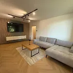 Appartamento Moderno Stanovanje -