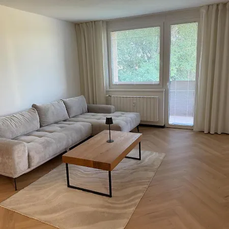 Moderno Stanovanje - *