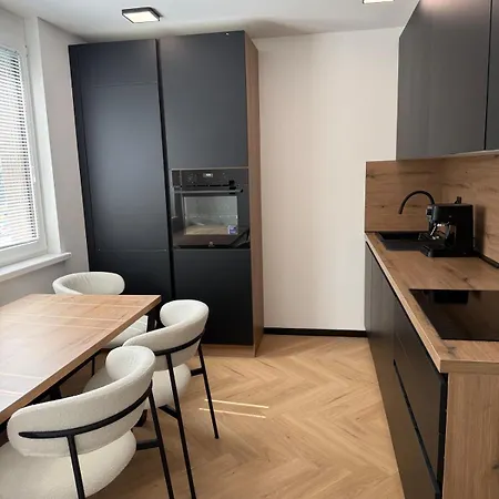 Moderno Stanovanje - * Ptuj