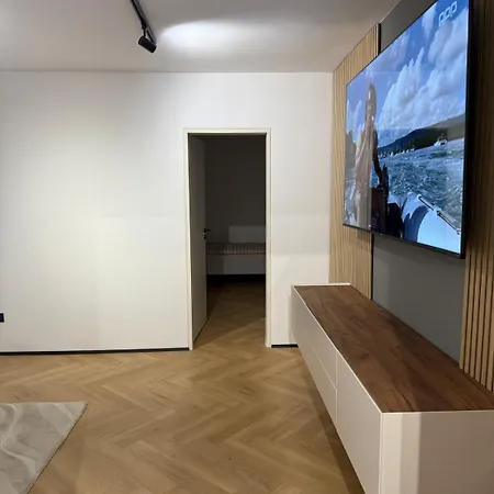 Appartement Moderno Stanovanje - *