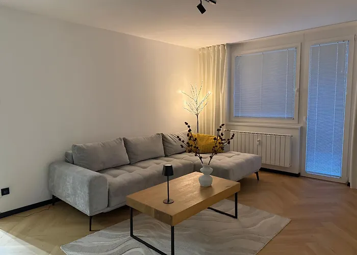 公寓 Moderno Stanovanje - *